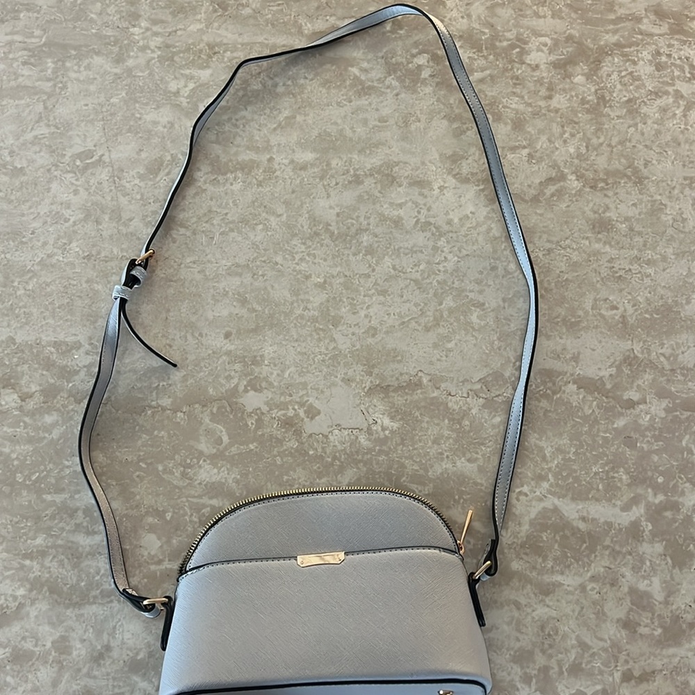 Crossbody - Picture 4 of 4